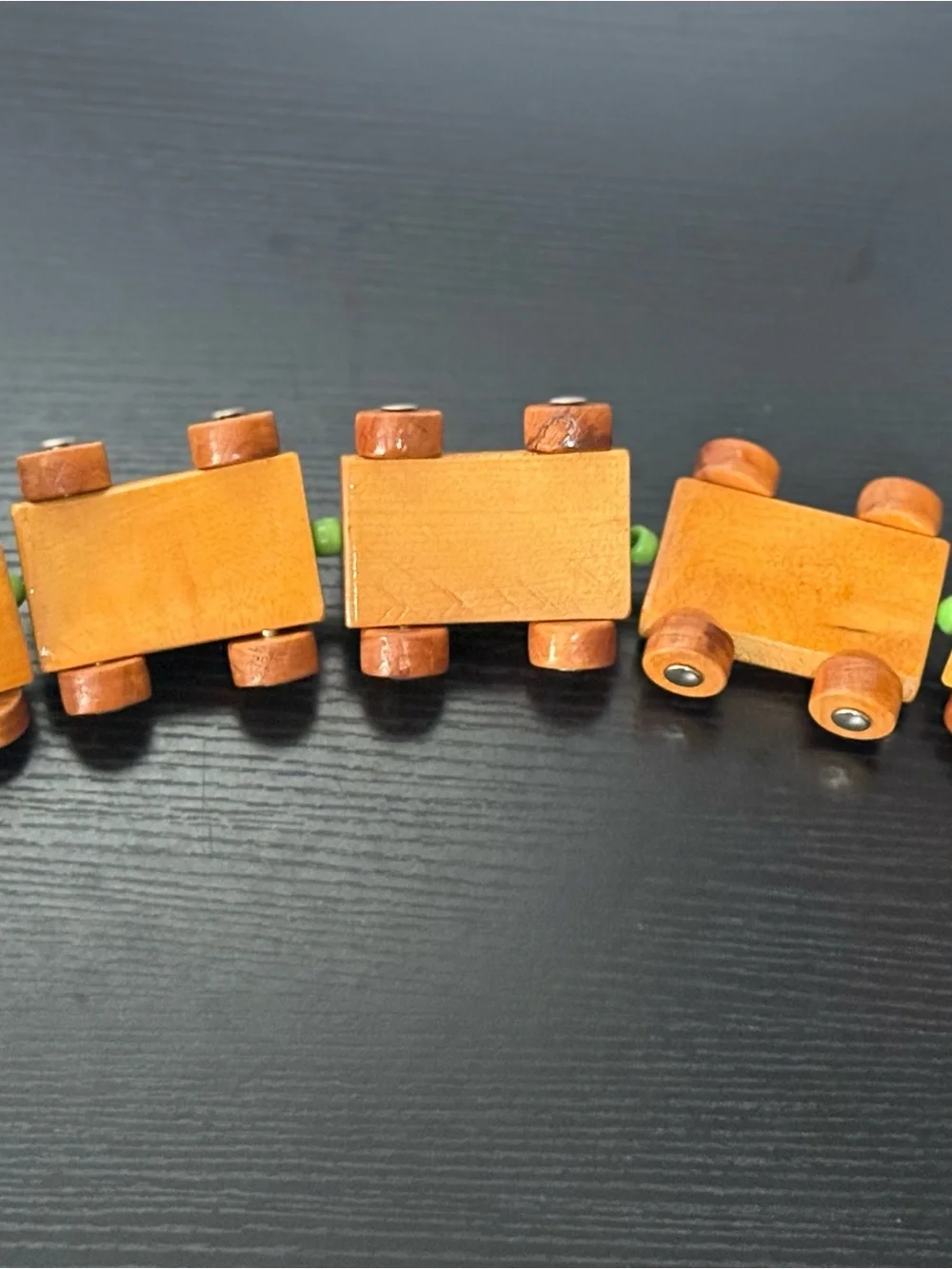Vintage Wooden Pull Train Set (1) Engine (2) Cars & (1) Caboose